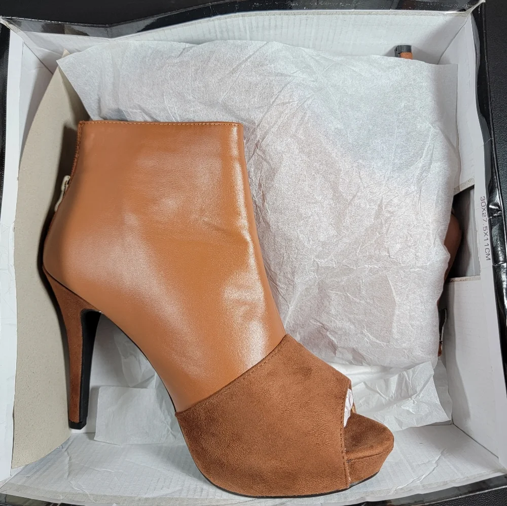 Ashley Stewart 'Chelsea' Booties‎ - Size 11